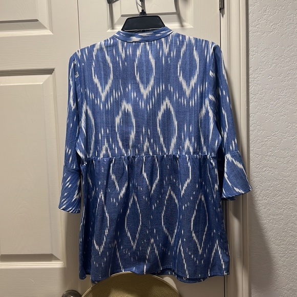 Reba new with tags. Size S. Armpit to Armpit 20” Length 28” - Picture 4 of 4